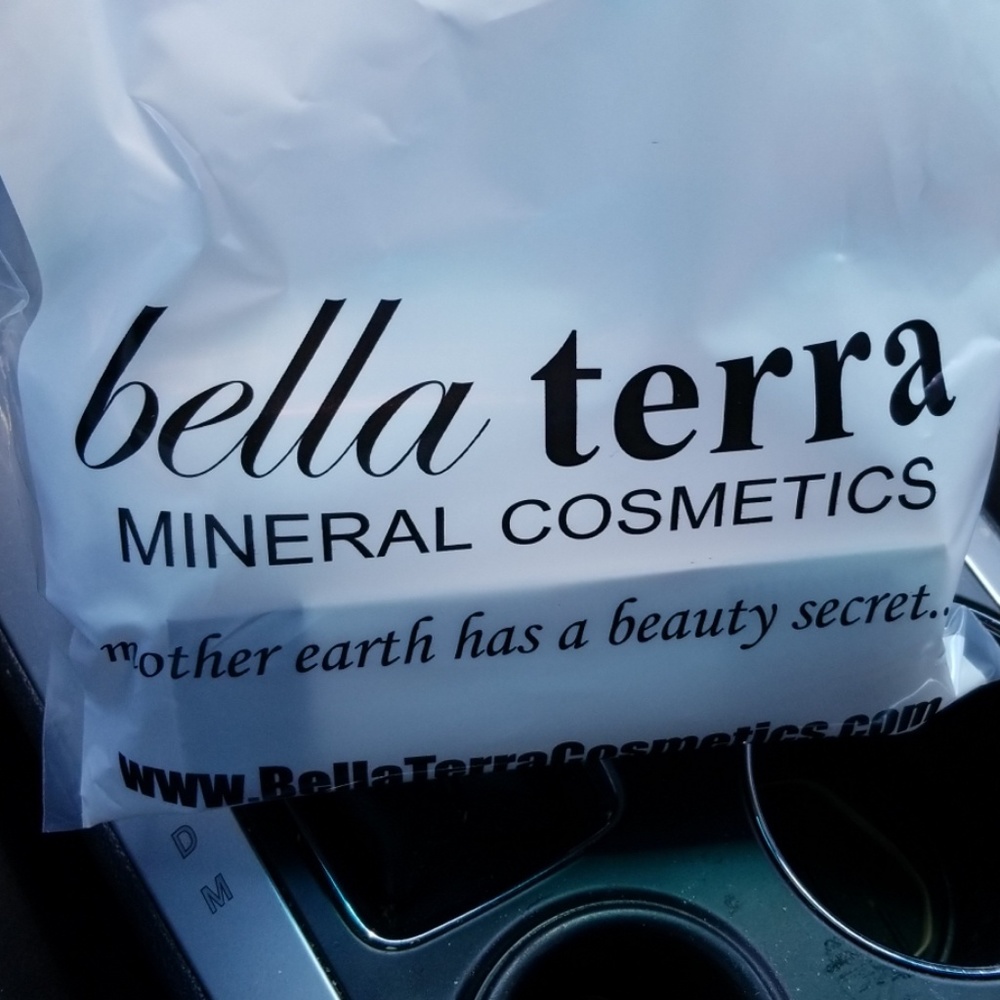 BELLATERRA Mineral Cosmetics BB Cream & Brushes